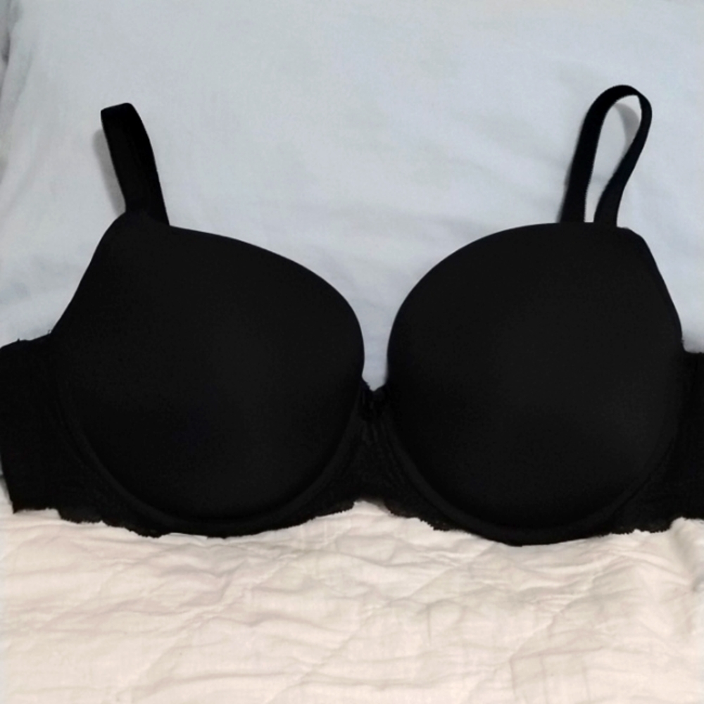 46B Black Torrid Curve Push-Up T-Shirt Bra